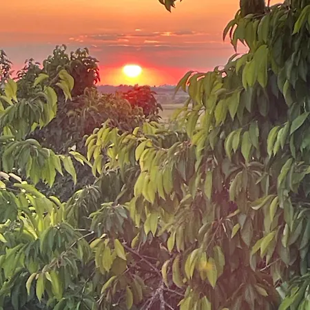 Au Calme Dans Le Marais Avec Piscine *